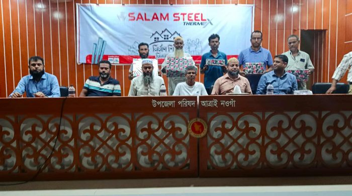 আত্রাইয়ে সালাম ষ্টীল নির্মাণ শিল্পী মিলন মেলা