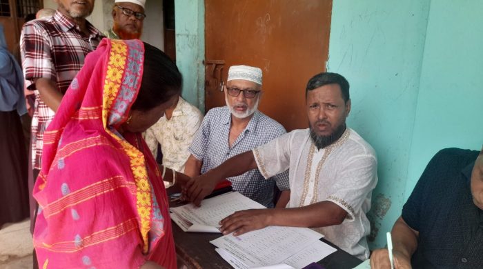 কলকলিয়ায় ভি ডব্লিউ বি কর্মসূচীর চাল বিতরণ, ২৫৭ জন ণারী পেলেন খাদ্য সহায়তা