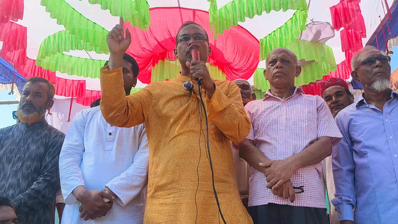 তারেক রহমানের ৩১ দফা বাস্তবায়নে সুনামগঞ্জে জনতার জোয়ার, জনপ্রিয়তার শীর্ষে ব্যারিস্টার আবিদ বৃহত্তর উত্তর সুরমায় ব্যারিস্টার আবিদুল হকের সমাবেশে জনতার ঢল