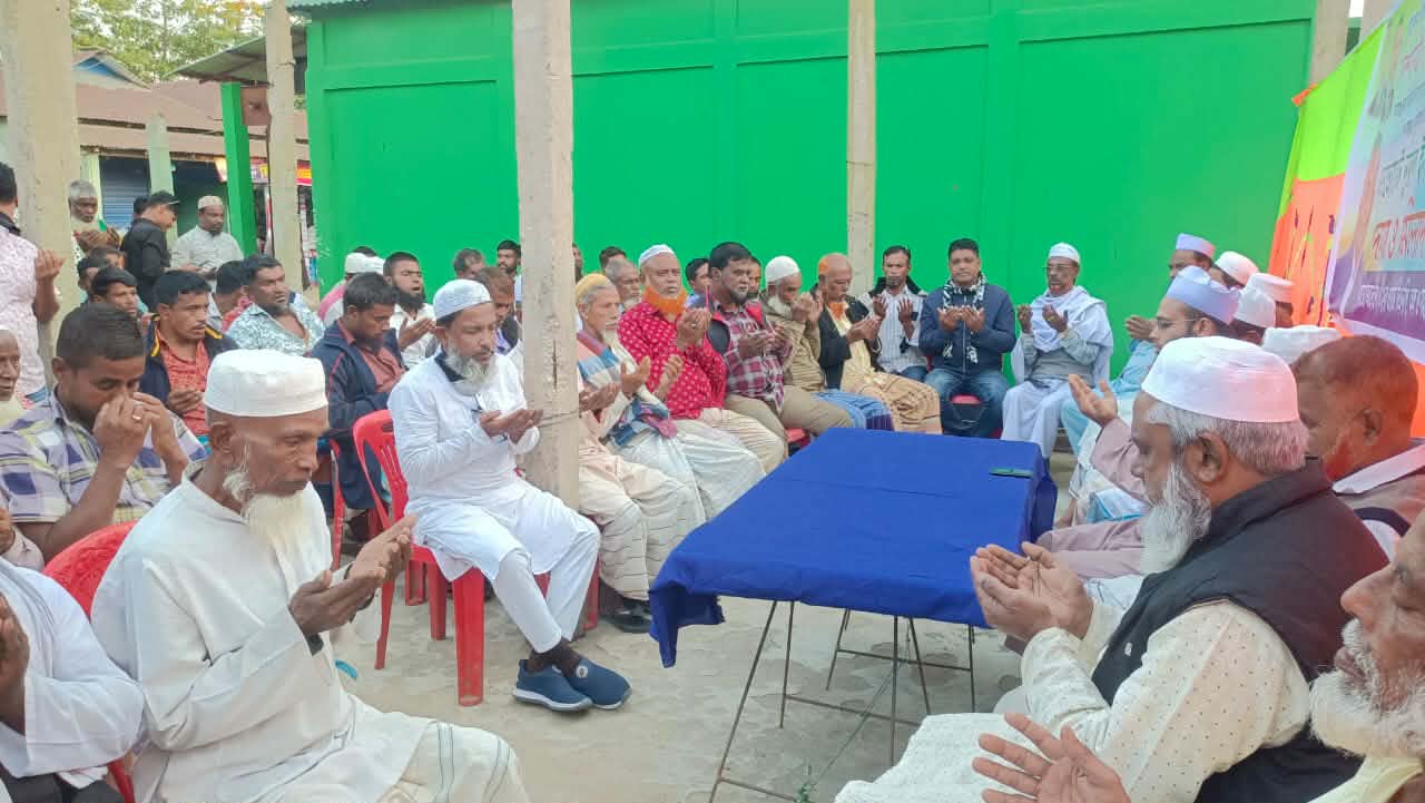 বেগম খালেদা জিয়ার সুস্থতা কামনায় বিশ্বম্ভরপুরের ভাদেরটেক বাজারে আলোচনা সভা দোয়া মাহফিল অনুষ্ঠিত