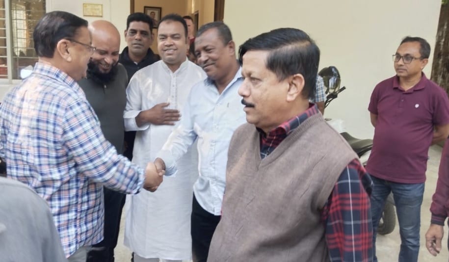 সুনামগঞ্জ-৪ আসনে ধানের শীষের প্রার্থী এড. নুরুল ইসলামের মনোনয়ন বঞ্চিত দেওয়ান জয়নুল জাকেরীনের বাসায় গিয়ে সৌজন্য সাক্ষাৎ