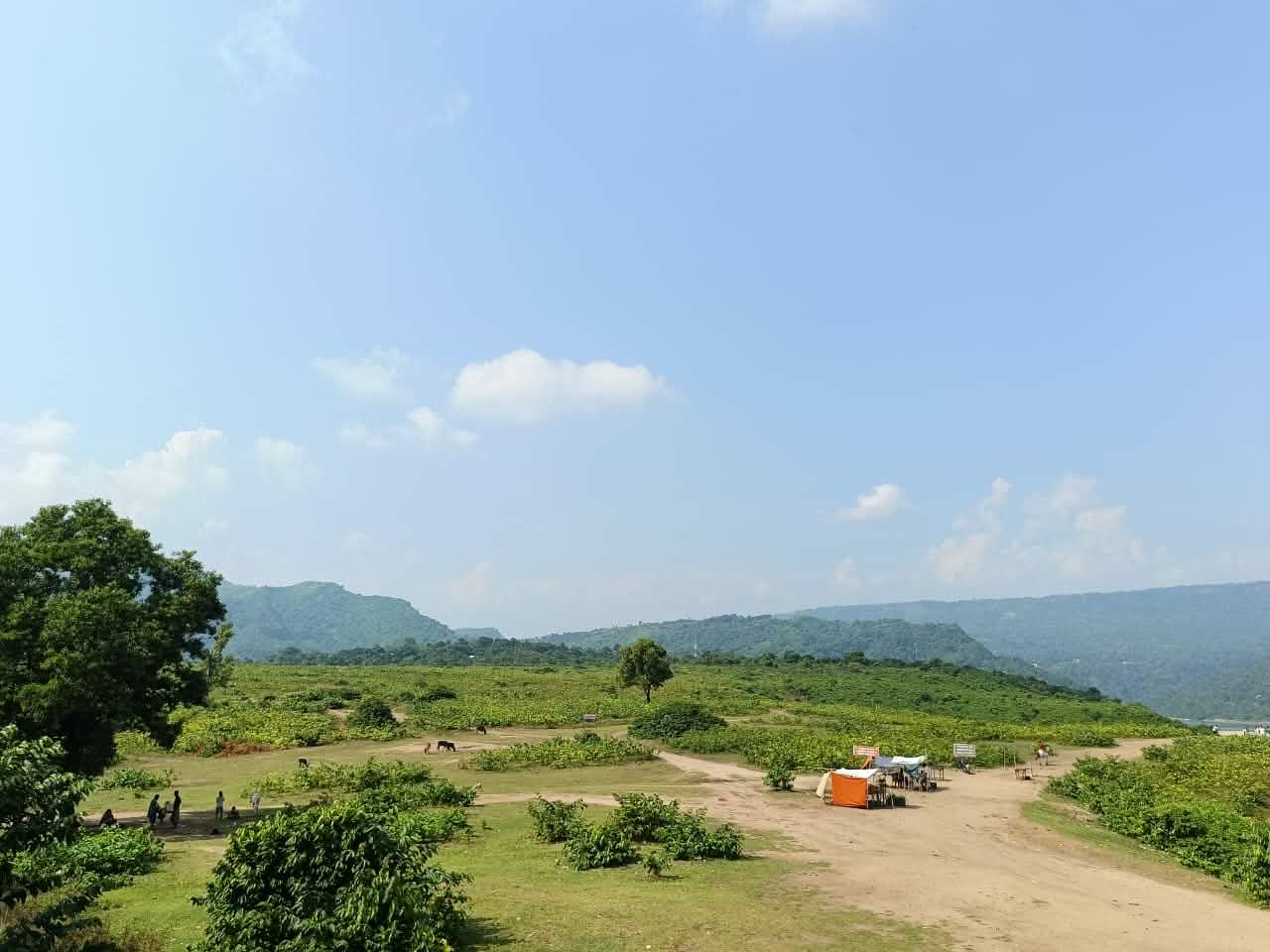 বারেক টিলা দিয়ে চোরাচালান: বিজিবি হামলার মামলার আসামীদের নাম উঠে এলো