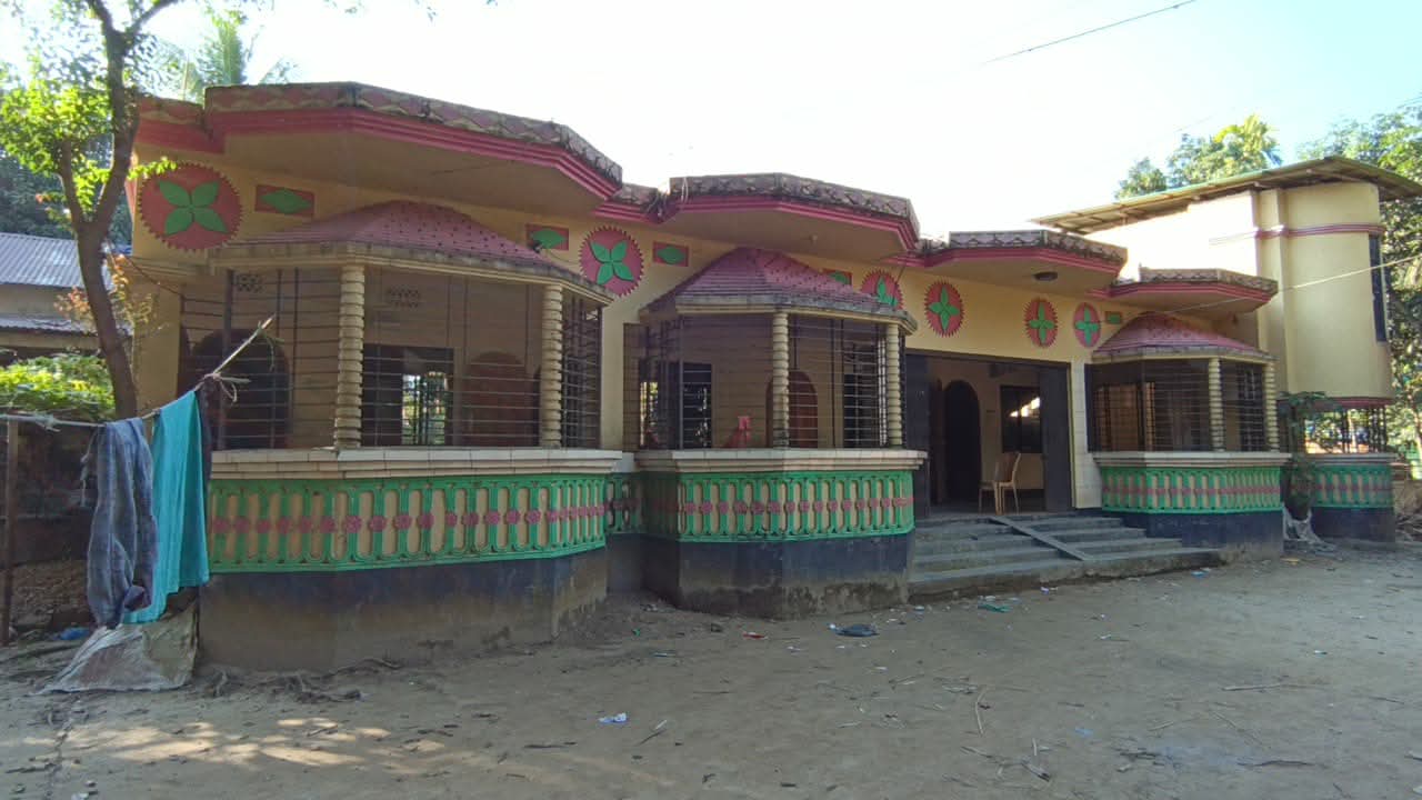 সুনামগঞ্জে সুদের ঋণের চাপে বাড়িছাড়া গৃহিণী শিরিনা বেগম