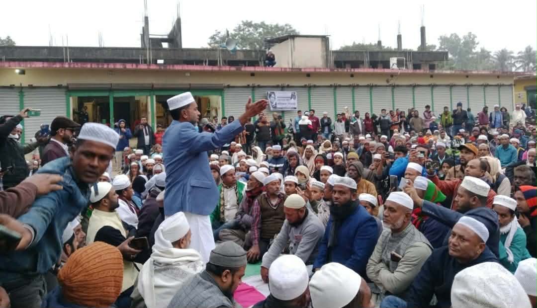 তাহিরপুরের বাদাঘাট বাজারে বেগম খালেদা জিয়ার রুহেত মাগফিরাত কামনায় দেশবাসির নিকট দোয়া চান ধানের শীষের প্রার্থী আনিসুল হক