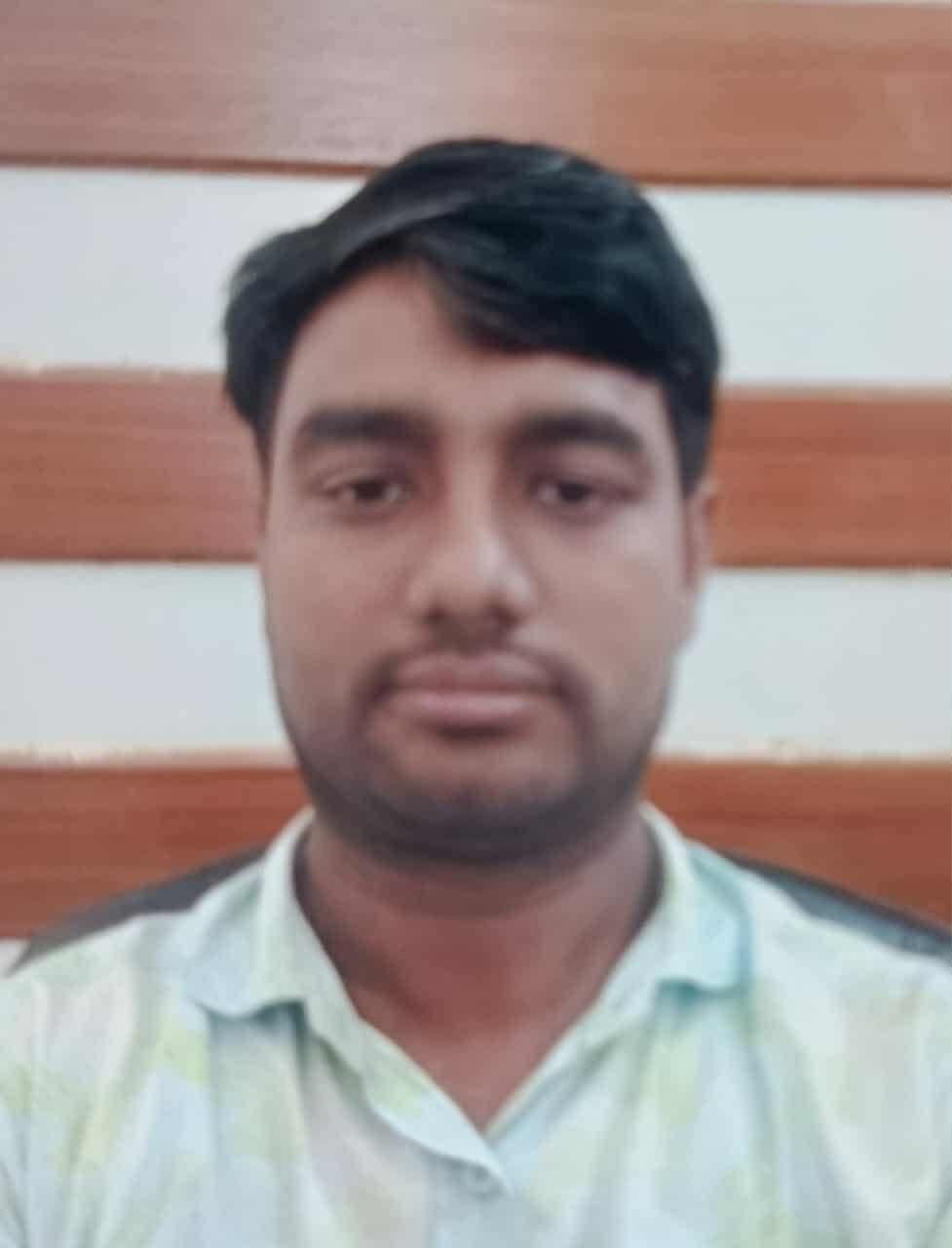 চুয়েটের প্রকৌশলী মকবুল হোসেনের ইশারায় সাংবাদিক পরিবার ভিটে মাটি ছাড়া 
