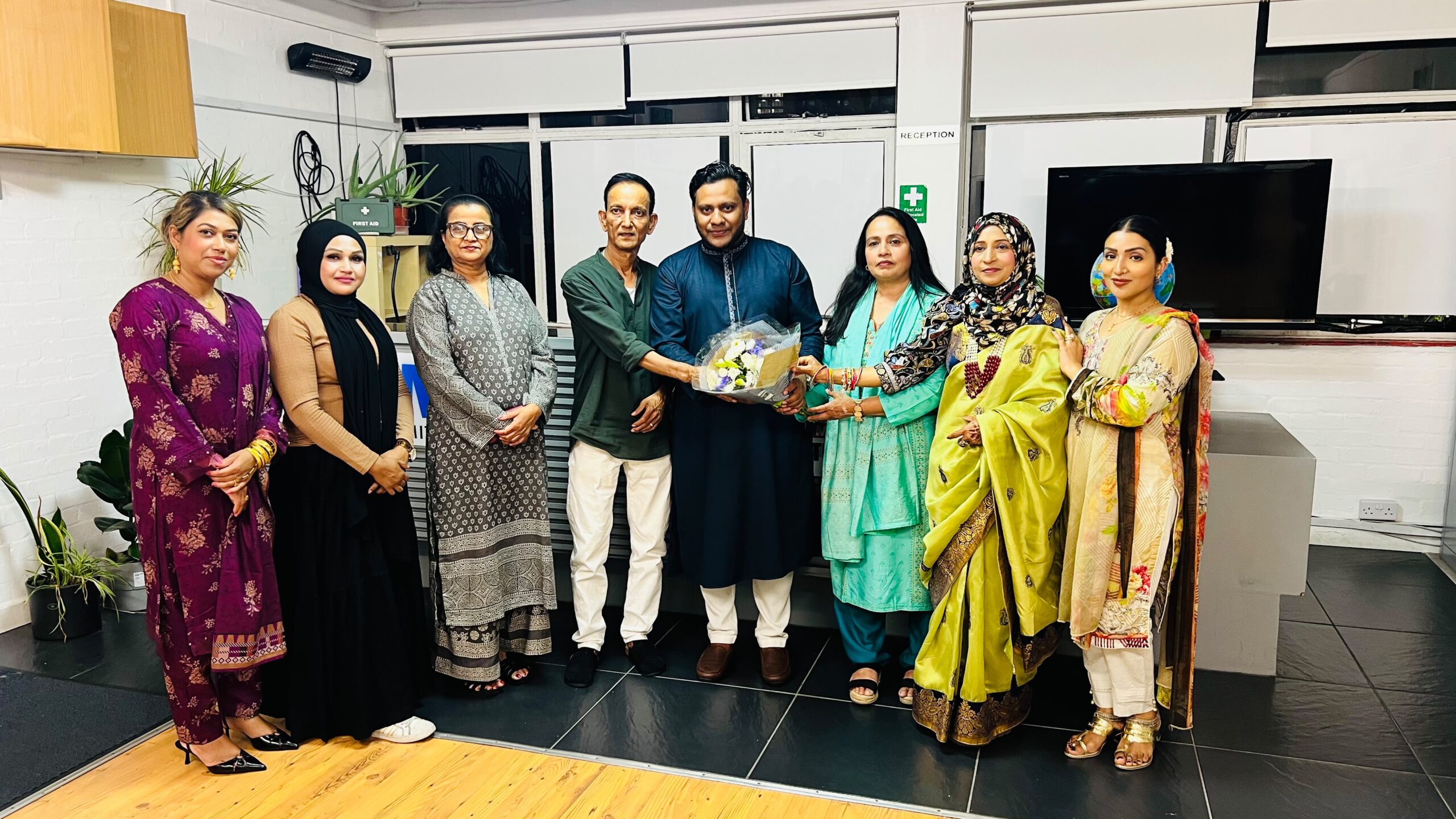 তাহসিনা রুশদীর লুনা এমপি’র সা‌থে “দি ওয়ান পাউন্ড জেনারেল হসপিটাল” ট্রাস্টিবৃন্দের সাক্ষাৎ মি‌নিময়